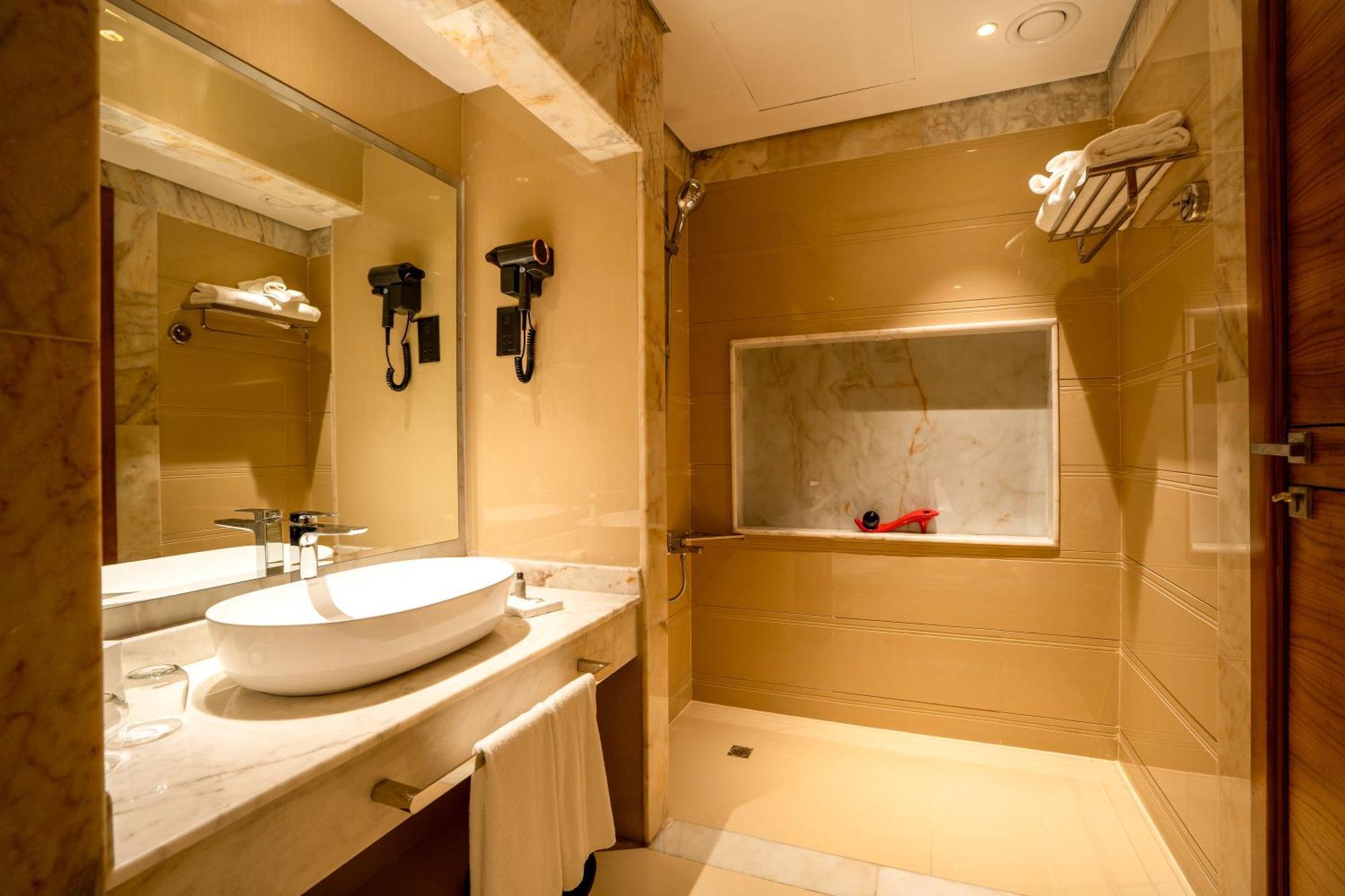 La Zona Continental 4*