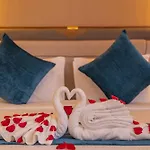 La Zona Continental Hotel
