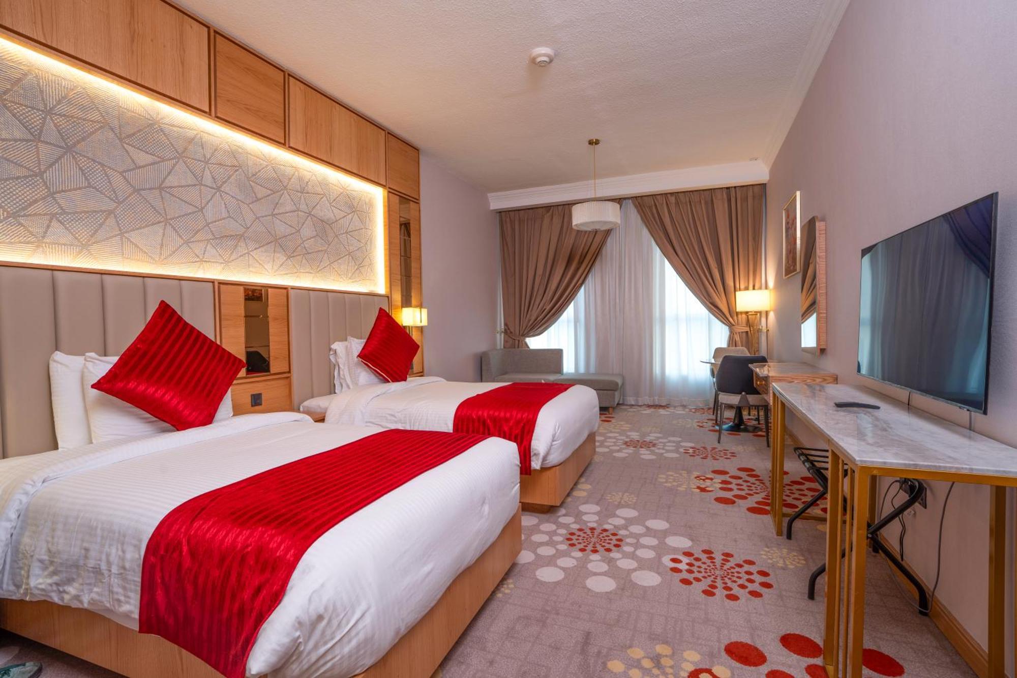La Zona Continental Hotel 4*